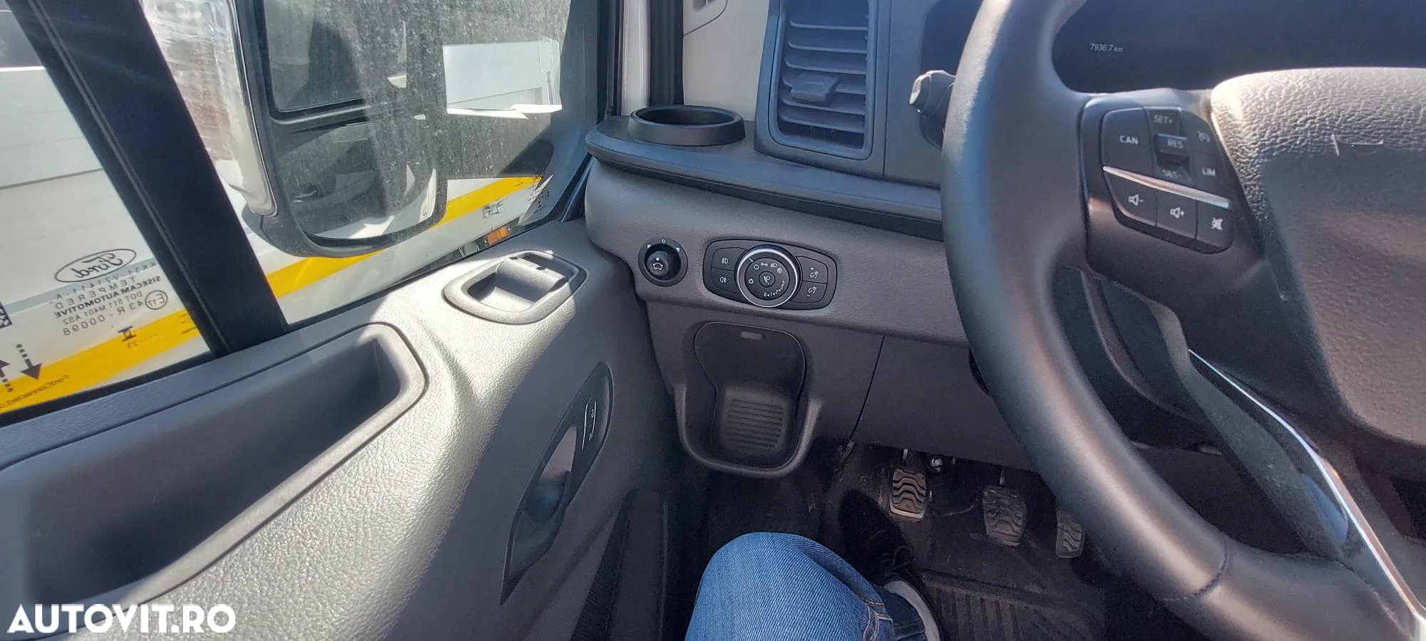 Ford Transit - 8