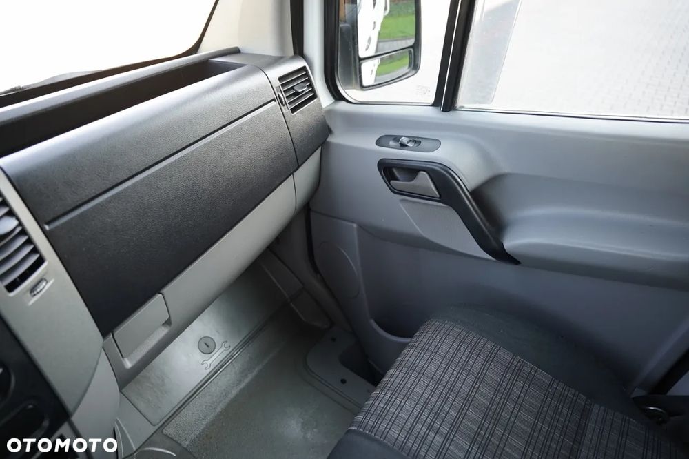 Mercedes-Benz SPRINTER 310 CDI / BRYGADÓWKA  7 MIEJSC / MANUAL / BLASZAK / FURGON - 29