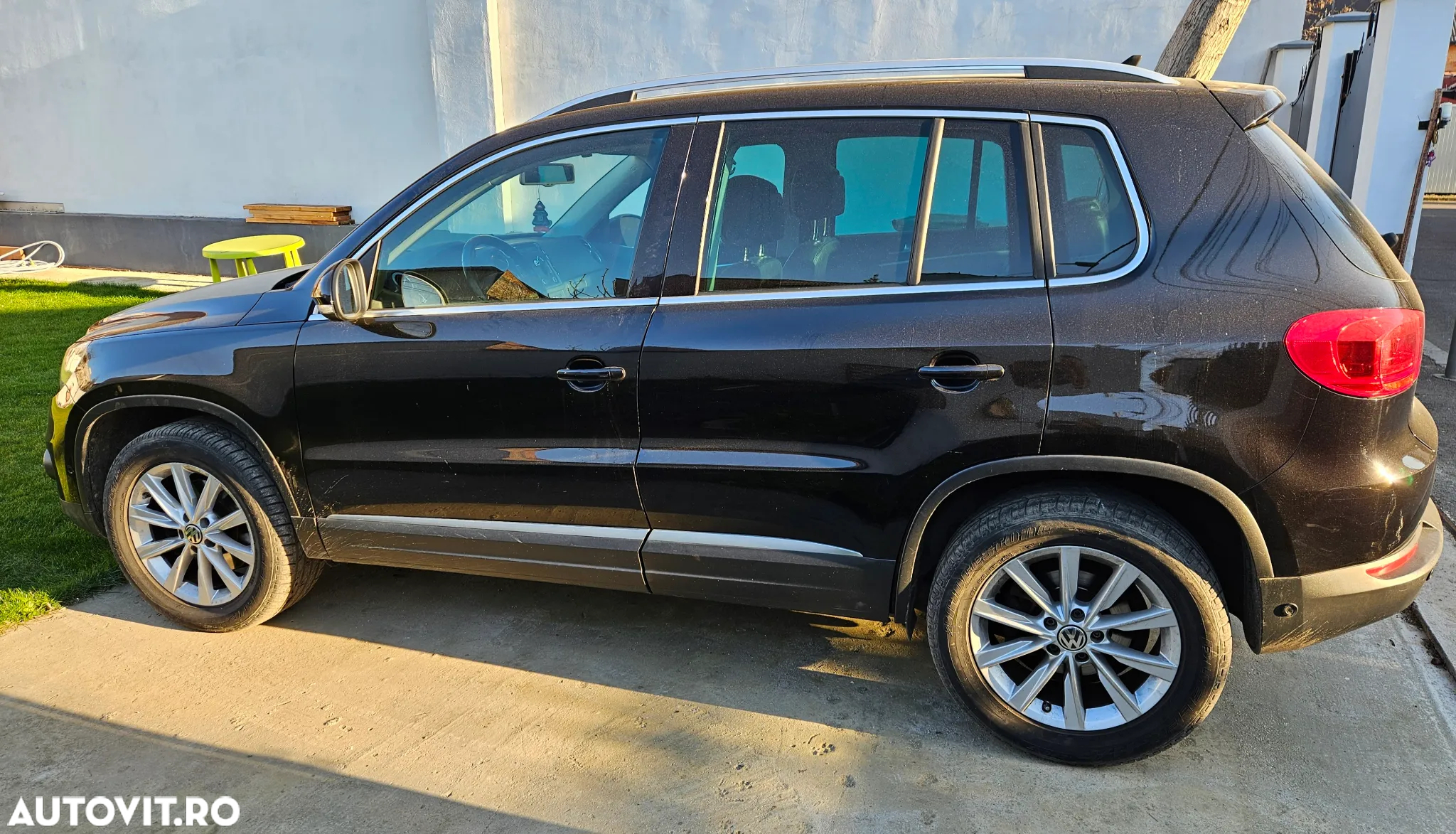 Volkswagen Tiguan 2.0 TDI 4Motion DSG Sport & Style - 5