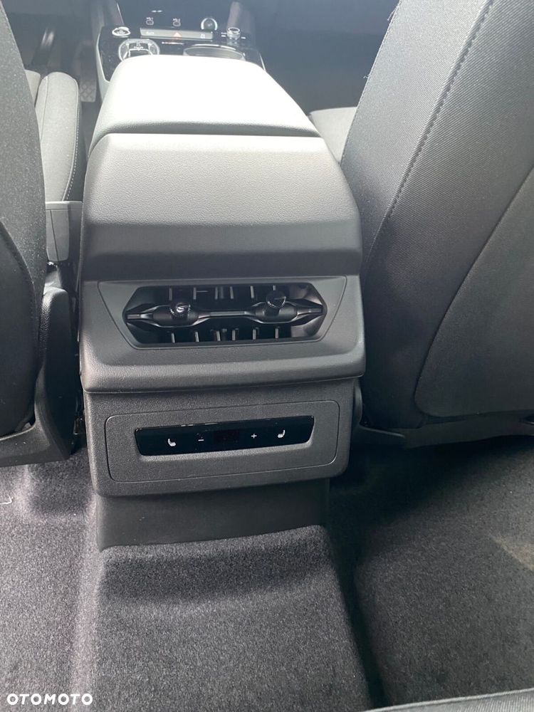 Audi Q6 Sportback e-tron - 17