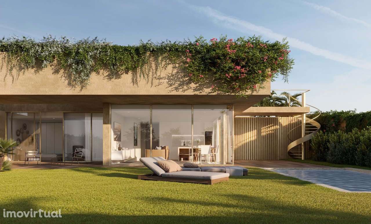 MODERNA MORADIA EM BANDA T2 COM PISCINA À VENDA, NA PRAIA DA LUZ - Grande imagem: 3/10