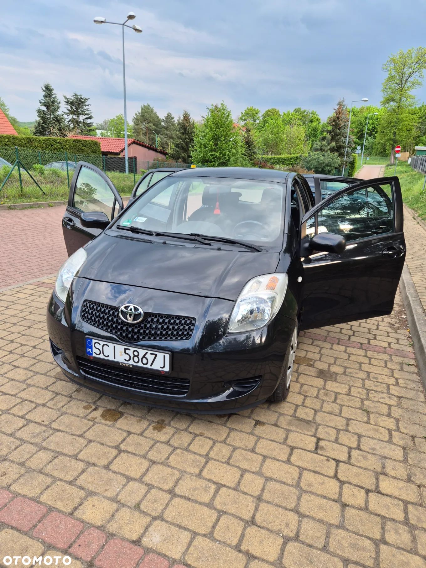 Toyota Yaris 1.3 Sol - 1
