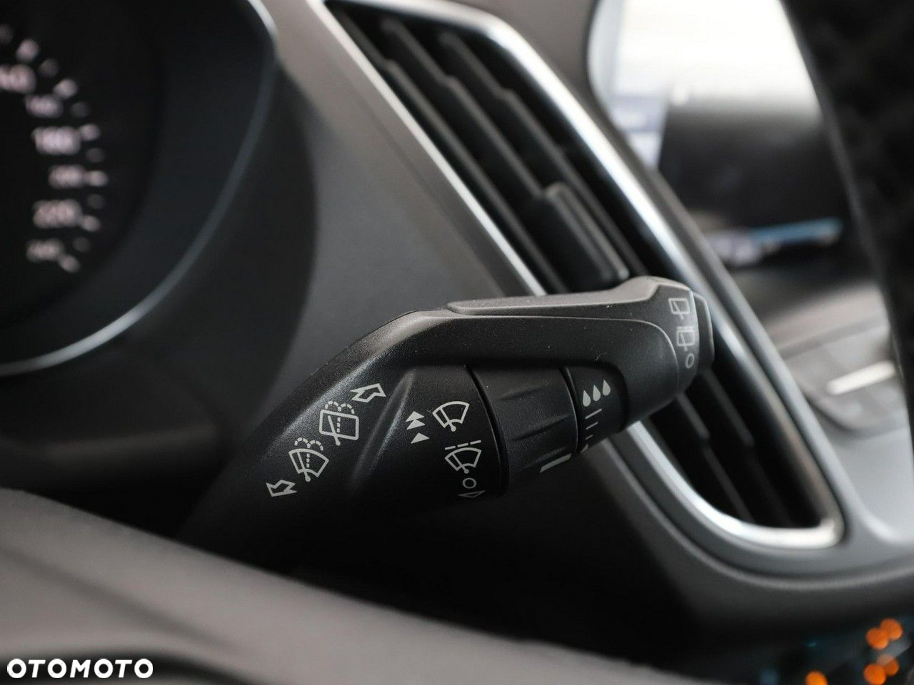 Ford C-MAX 1.5 EcoBoost Start-Stop-System Titanium - 27