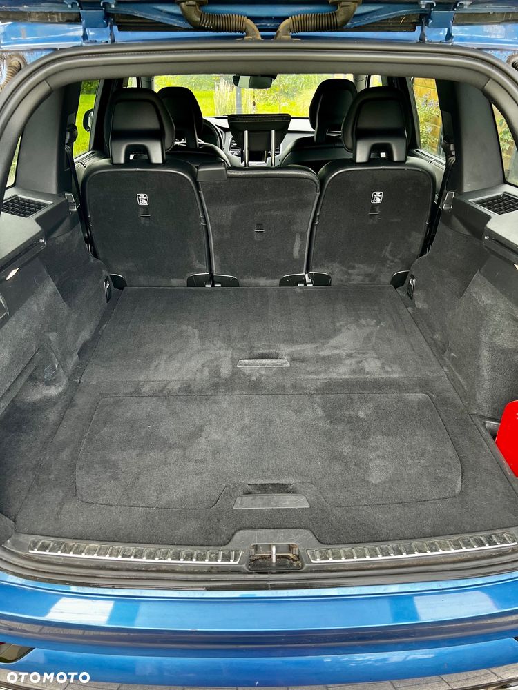 Volvo XC 90 B5 D AWD R-Design - 22