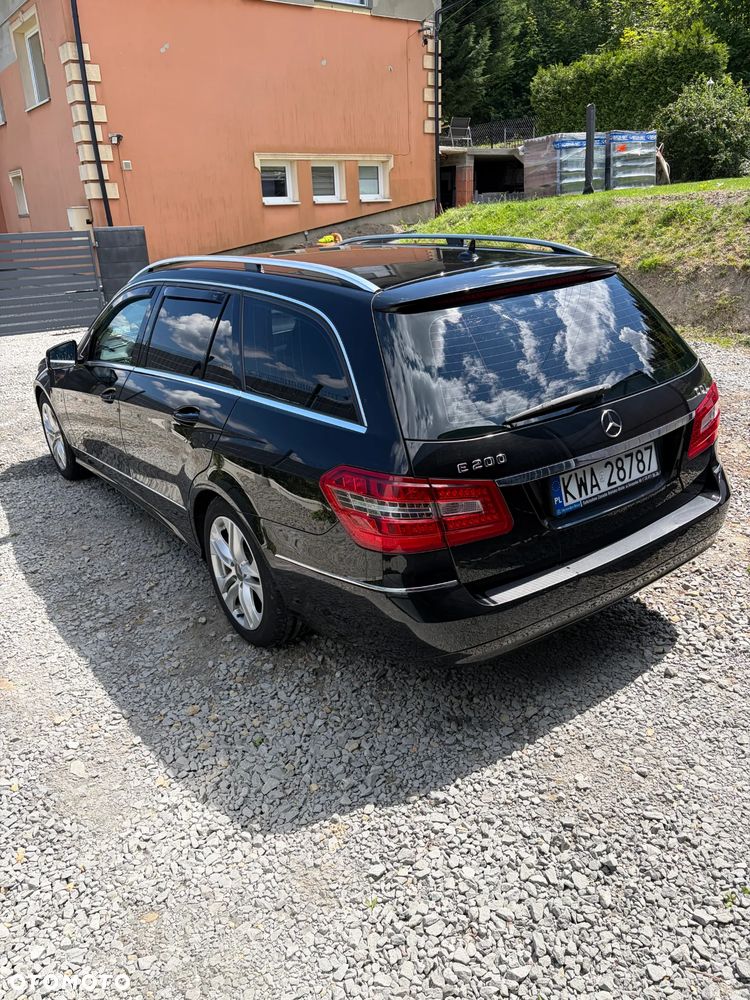 Mercedes-Benz Klasa E 200 CDI BlueEff Avantgarde - 4