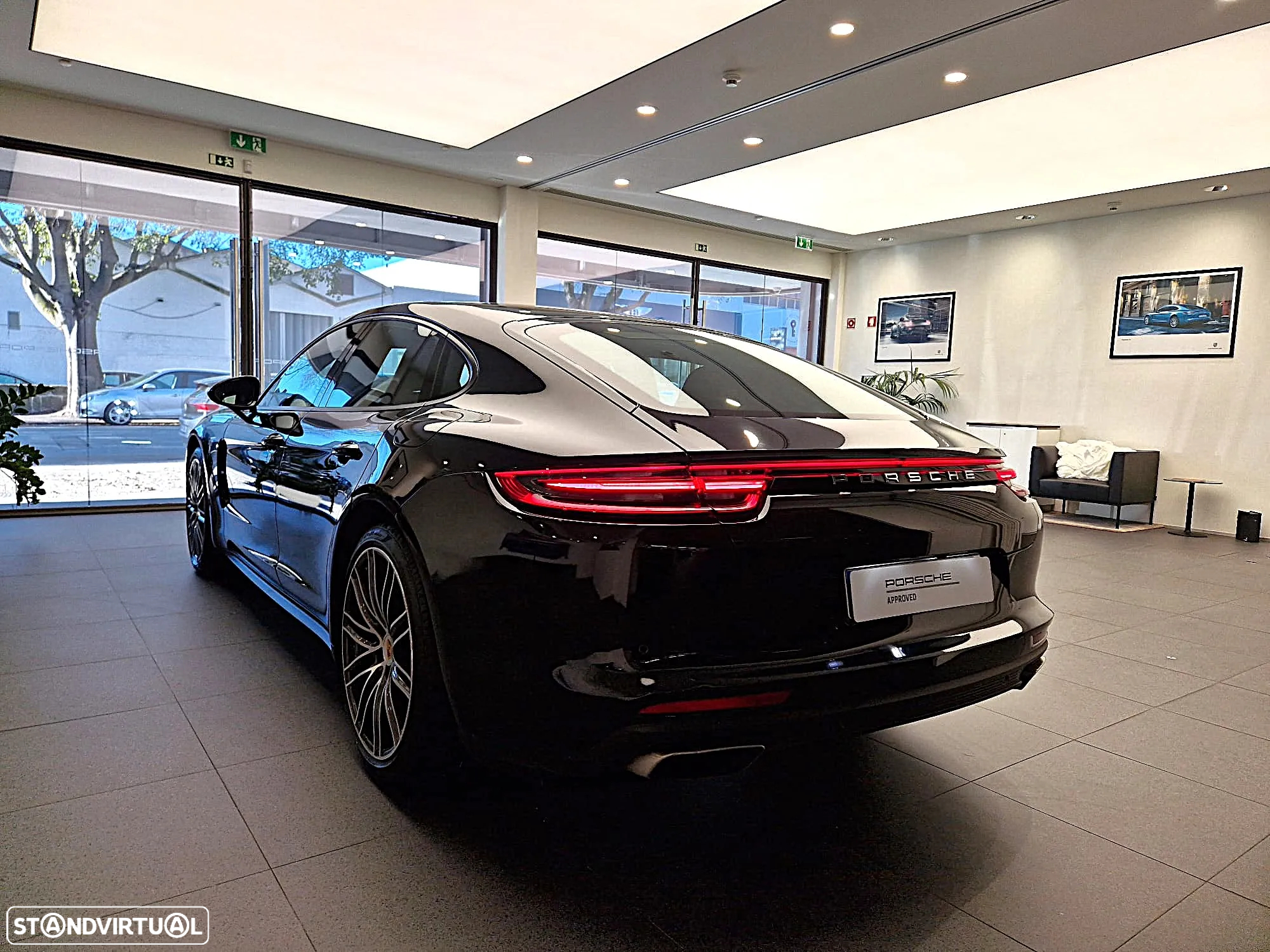 Porsche Panamera 4 E-Hybrid - 7