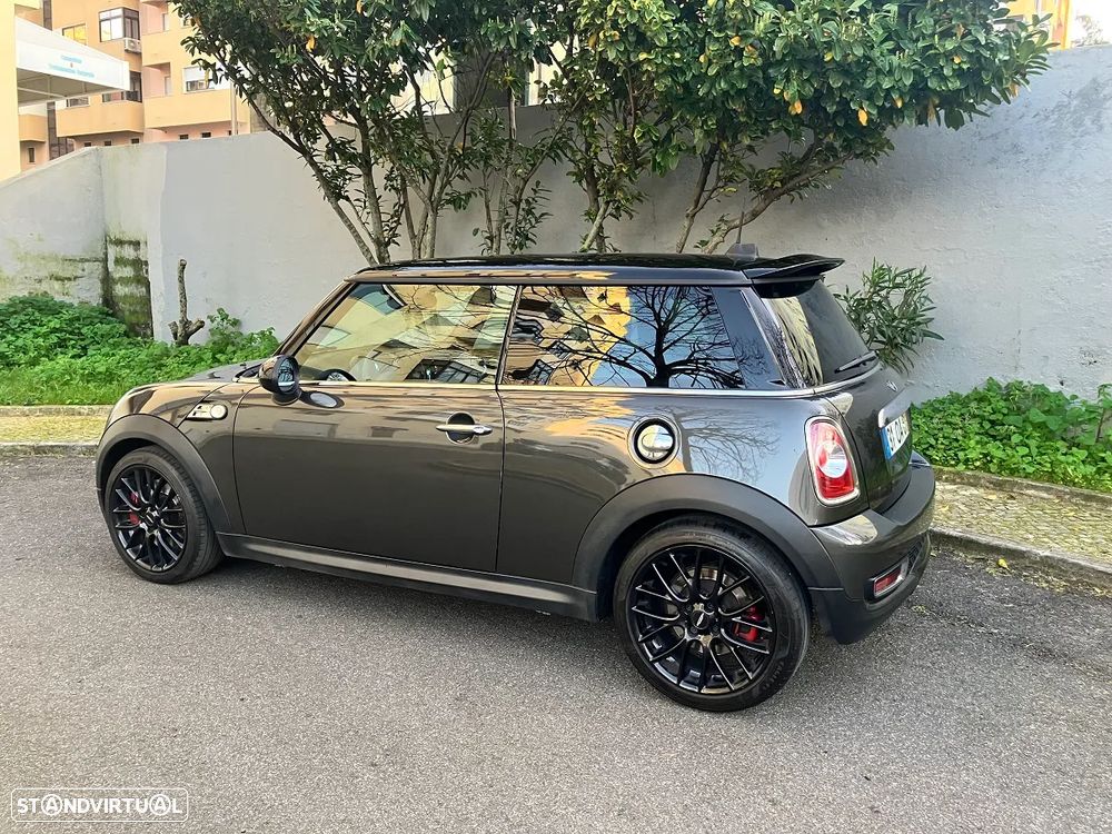 MINI 3 Portas John Cooper Works - 7
