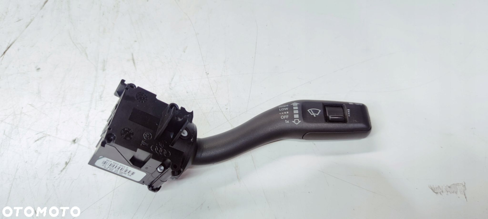 PRZEŁĄCZNIK WYCIERACZEK AUDI A4 B7 A6 C6 Q7 4E0953503E - 1