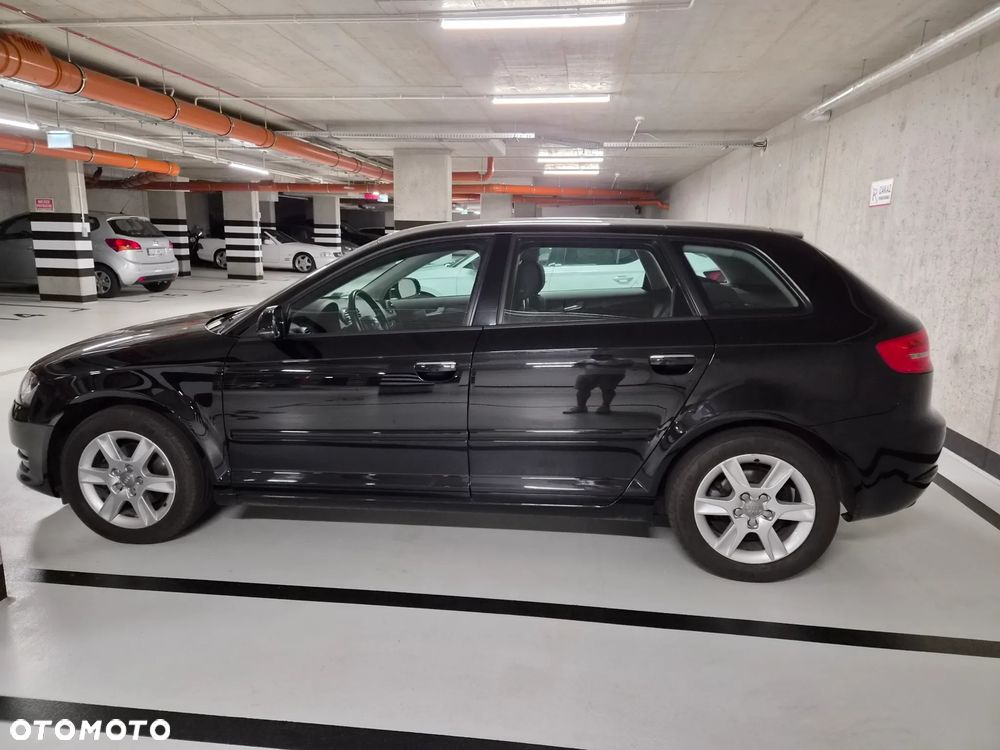 Audi A3 Sportback 1.2 TFSI Attraction - 8