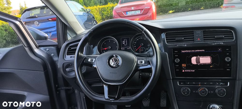Volkswagen Golf 2.0 TDI SCR Highline - 17