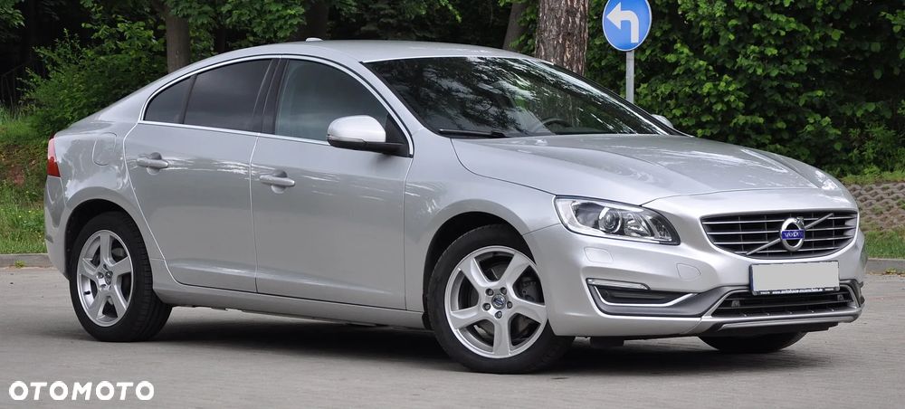 Volvo S60 D4 R-Design Summum - 13
