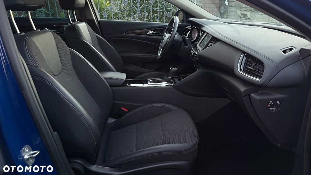 Opel Insignia - 16