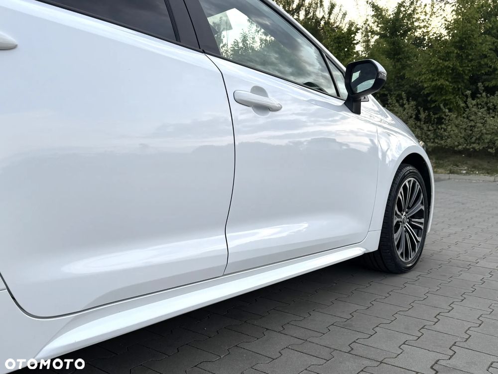 Toyota Corolla 1.8 Hybrid Comfort - 18