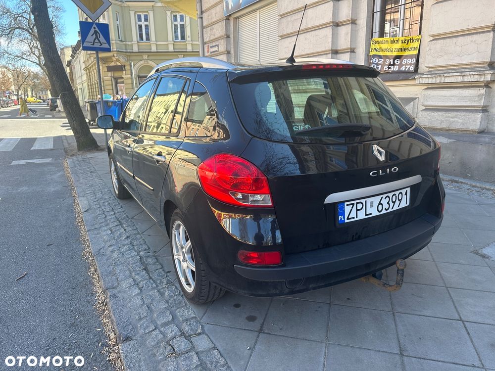 Renault Clio 1.2 16V 75 Dynamique - 22