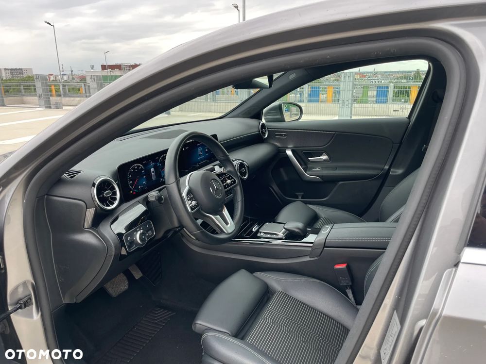 Mercedes-Benz Klasa A 180 Progressive 7G-DCT - 20