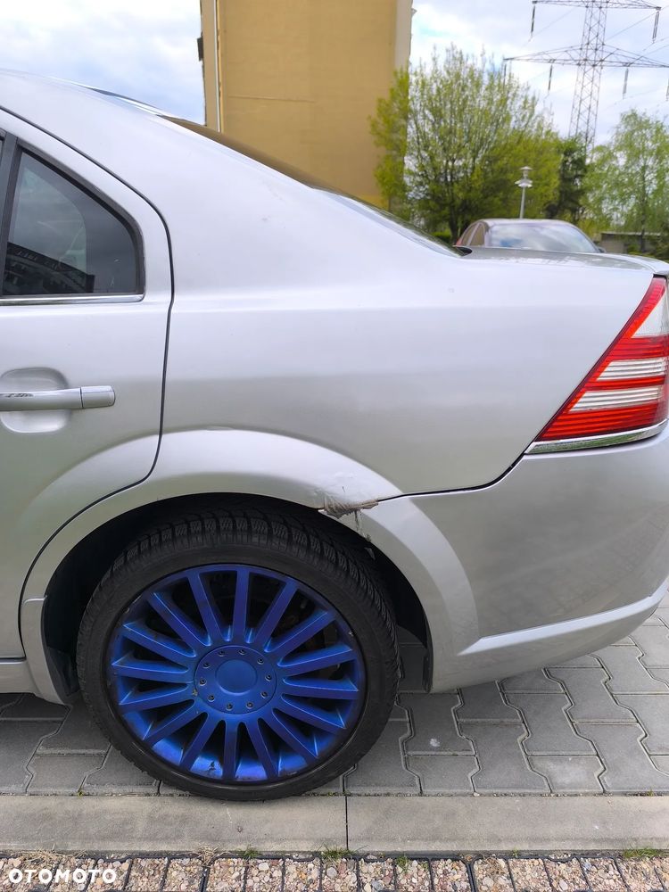 Ford Mondeo 3.0 V6 ST 220 - 6