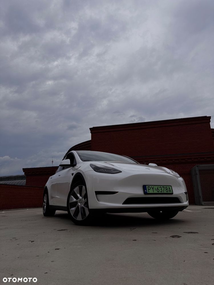 Tesla Y Long Range Dual Motor AWD - 1