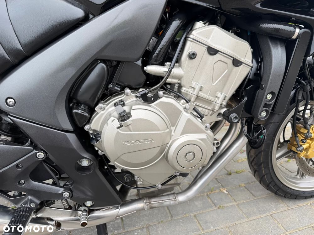 Honda CBF - 24