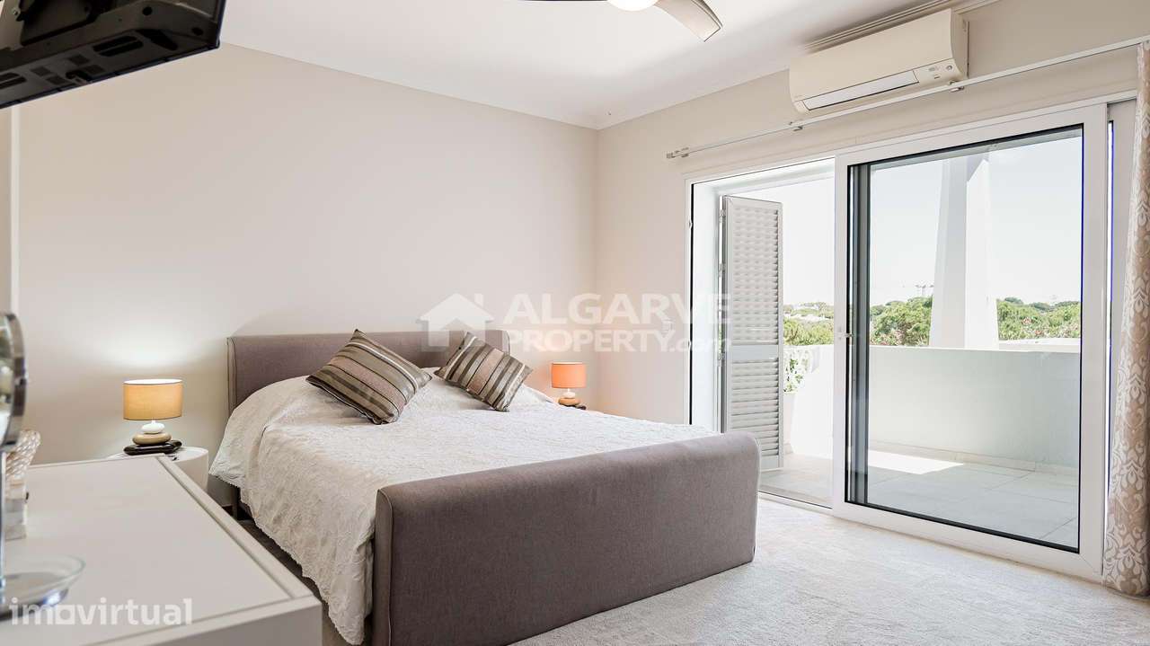 Elegante moradia tradicional V5 em Vilamoura – Vistas de golfe junto à - Grande imagem: 4/60