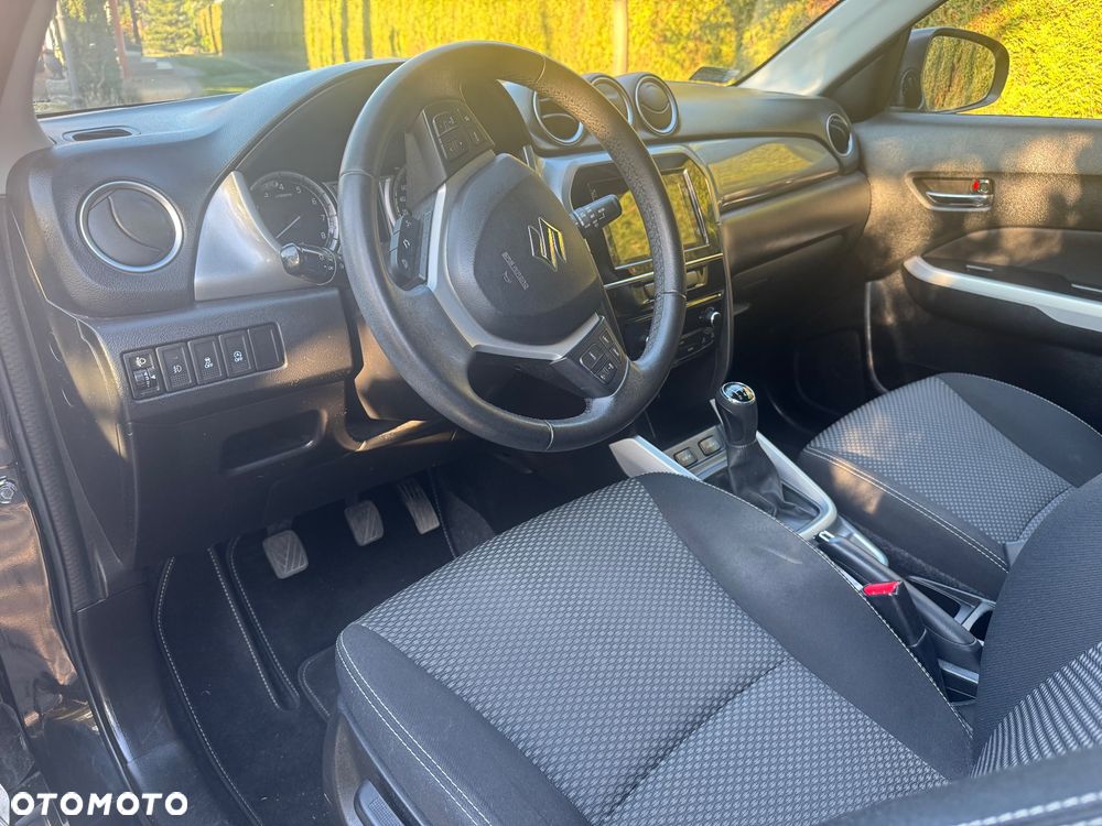 Suzuki Vitara 1.6 Premium 2WD - 6