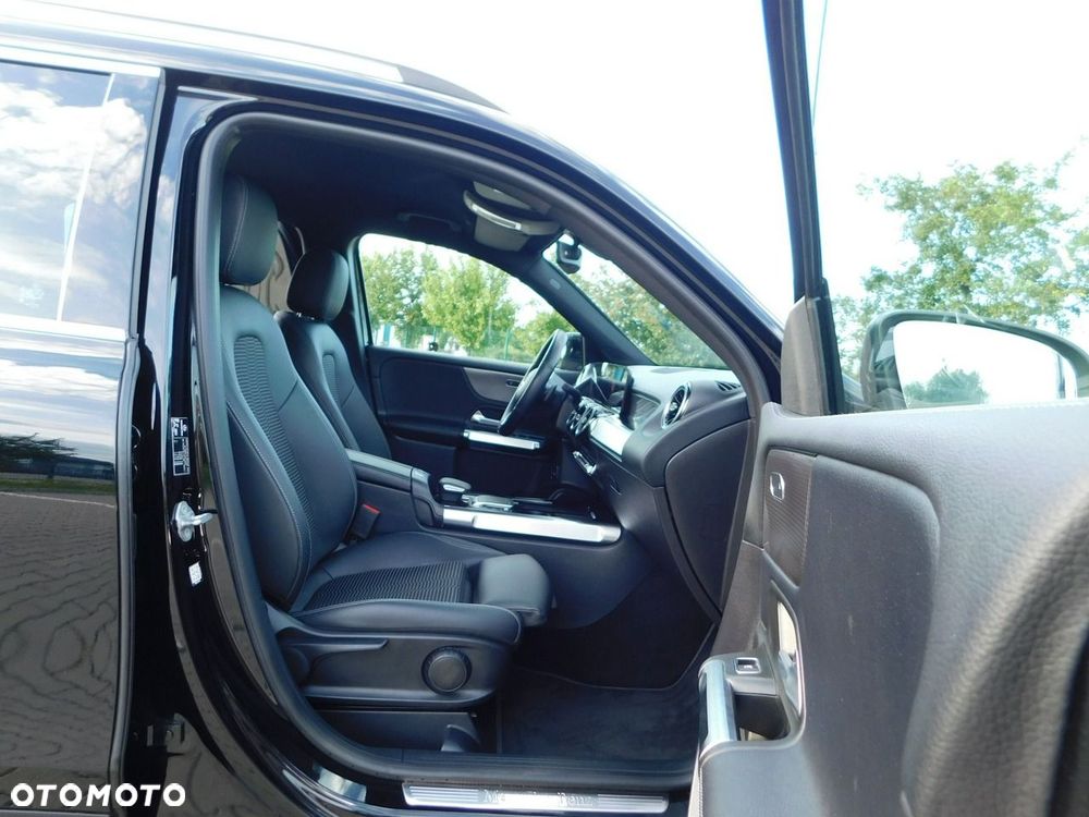 Mercedes-Benz GLB 220 d Progressive 8G-DCT - 11