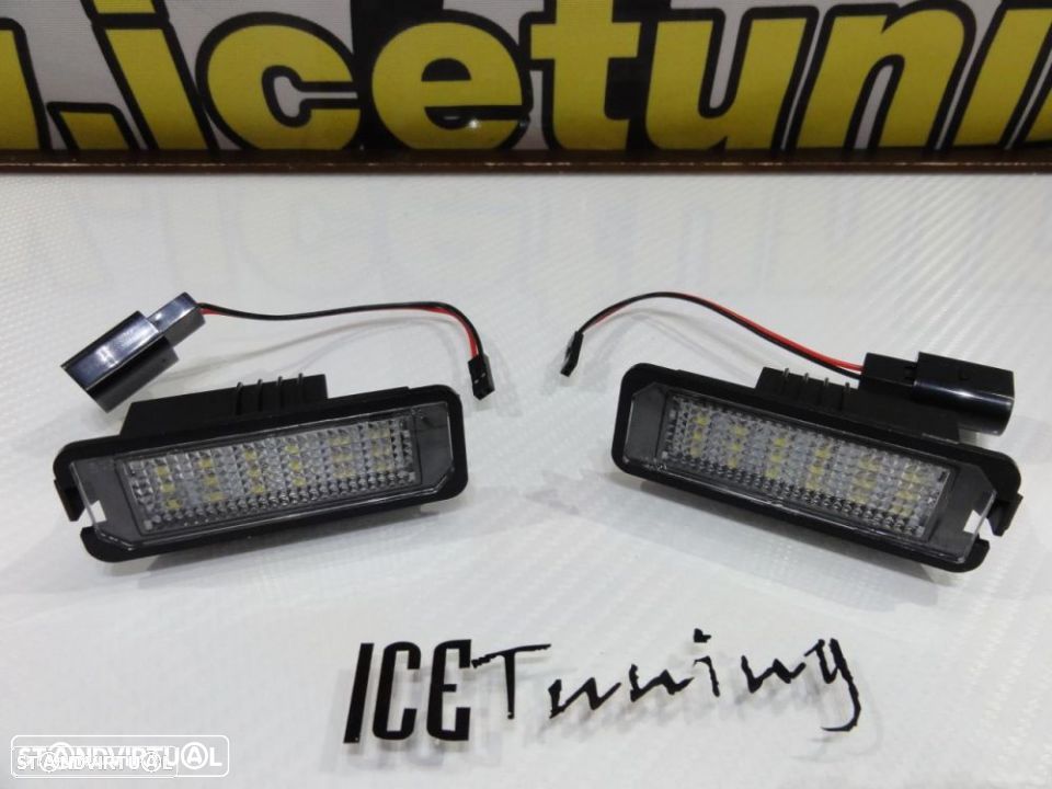 Suporte De Lâmpada De Matricula Com Led Branco Para Audi TT 8N 2-doors 1999-2006, VW EOS, Golf 4, 5, 6, 7, Lupo, Passat 3C, CC, Polo 6N2, 9N,9N3, Beetle, Passat B6, B7, Phaeton, Scirocco, Seat Altea, Exeo, Exeo ST, Ibiza 6J, Leon 1P, Skoda Superb 3T 4-drs Sedan 2008, Porsche Carrera GT, 911 Carrera 996, 997, GT2, GT3, Boxster 987, Cayene 9PA, Cayman 987C. - 1