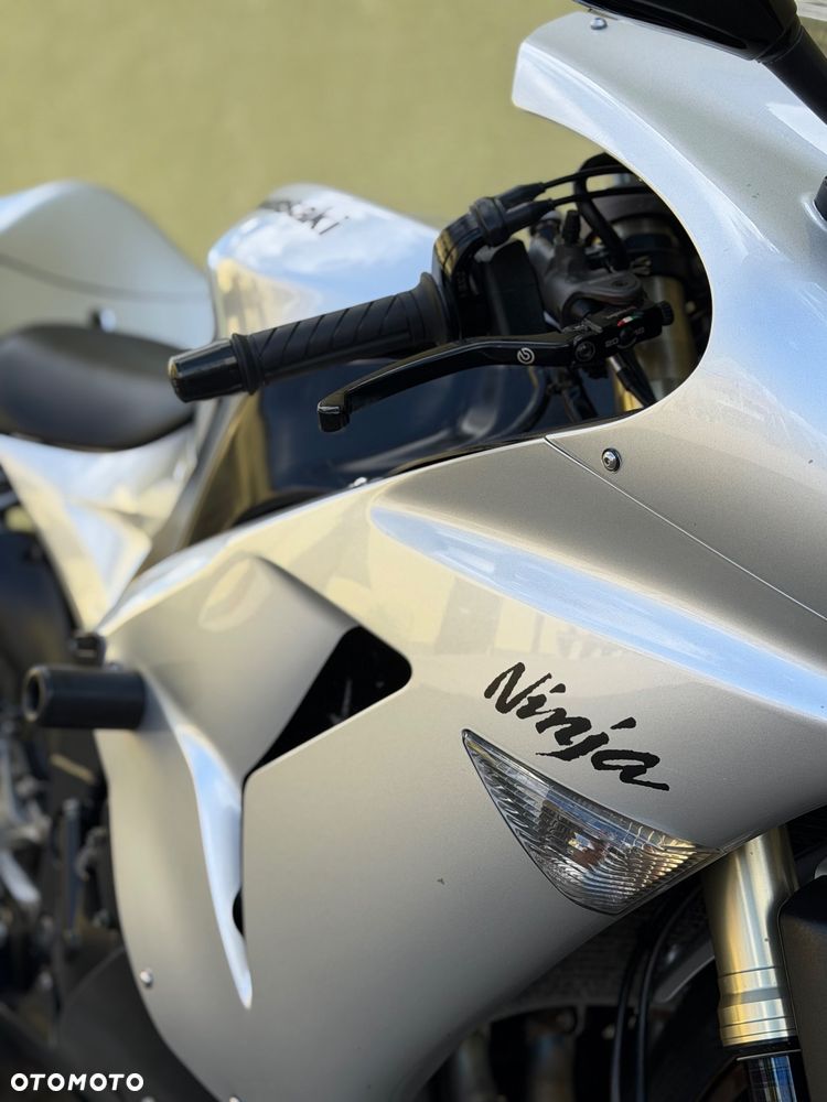 Kawasaki ZX - 4