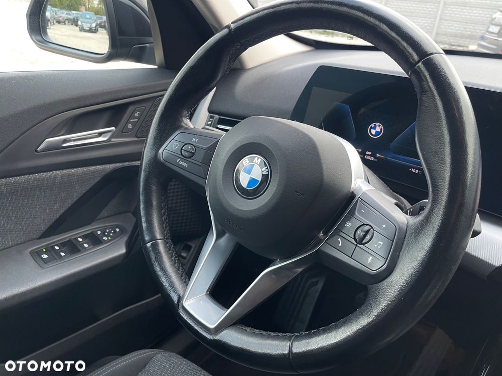 BMW X1 sDrive18i xLine - 27