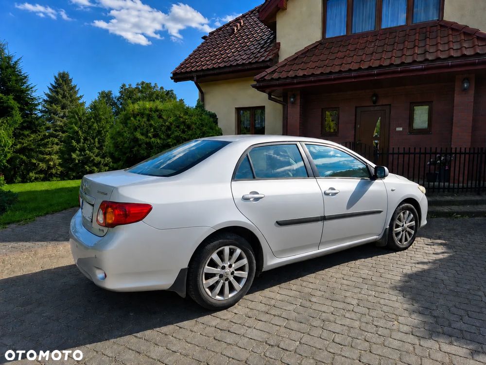 Toyota Corolla 1.4 D-4D Luna - 4