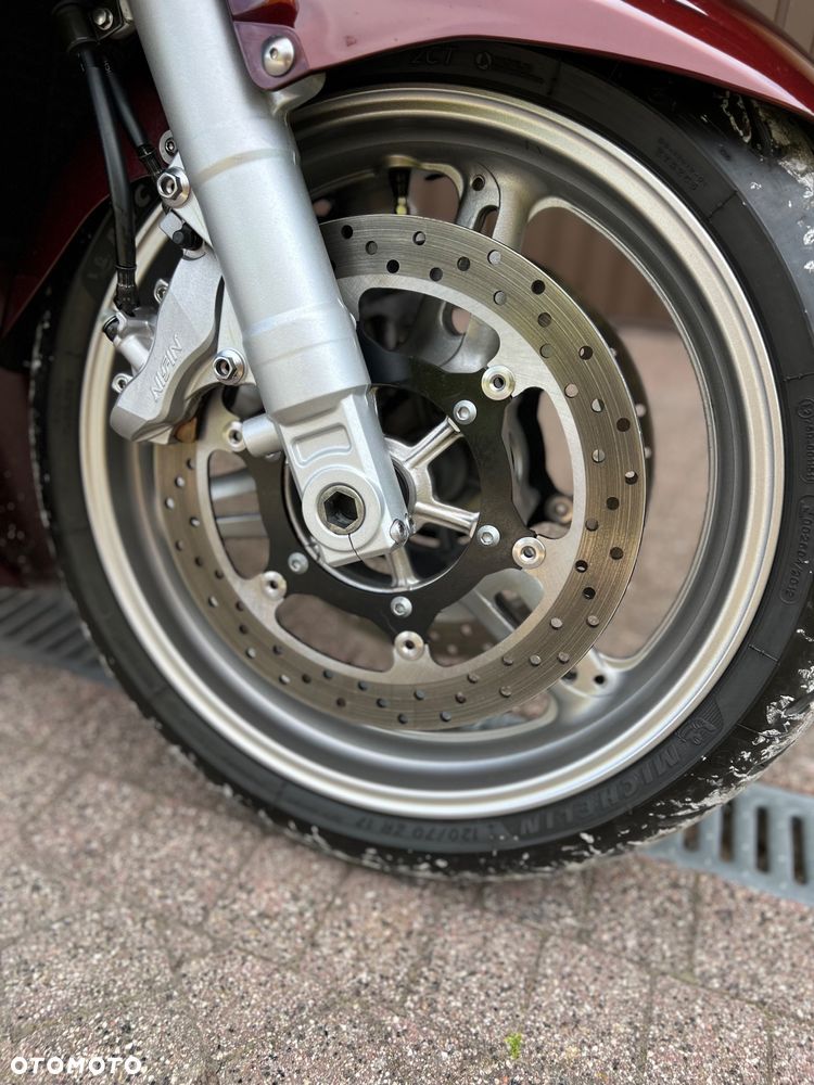 Yamaha FJR - 14