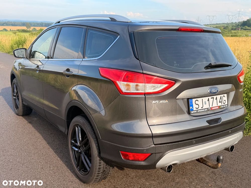 Ford Kuga 1.5 EcoBoost 2x4 Titanium - 16