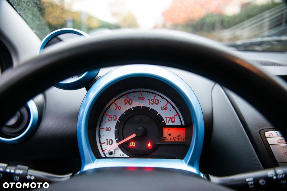 Peugeot 107 70 Millesim 200 - 20