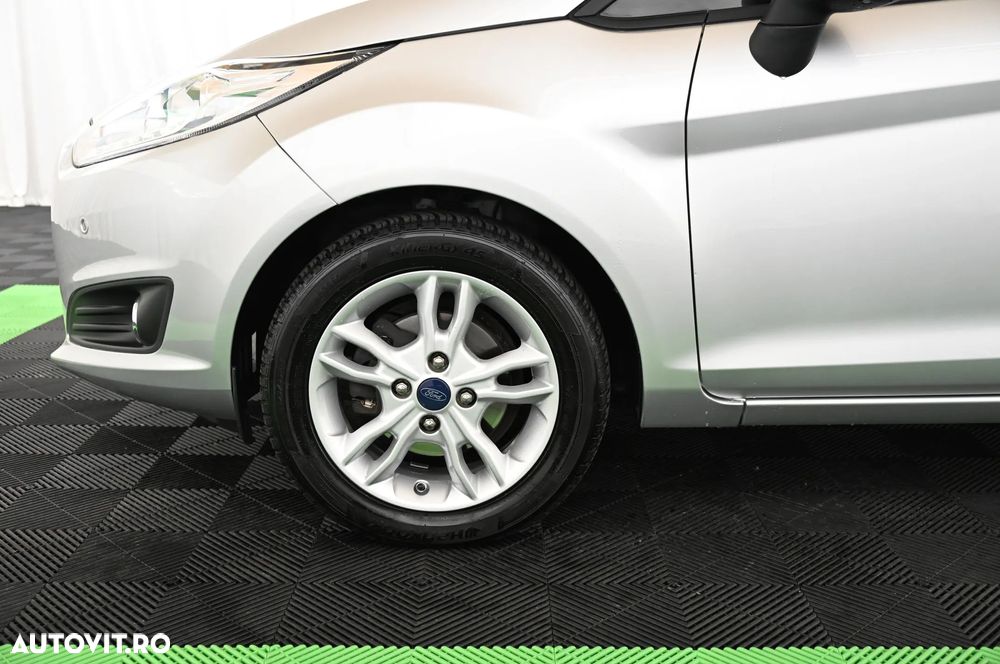 Ford Fiesta 1.0 EcoBoost Powershift Titanium - 9