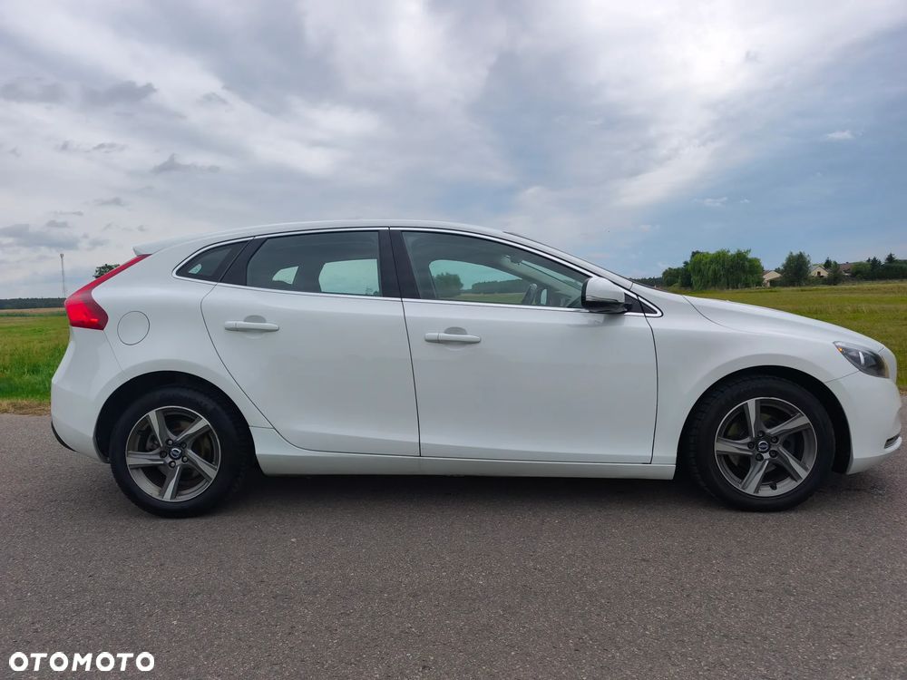 Volvo V40 D2 Momentum - 6