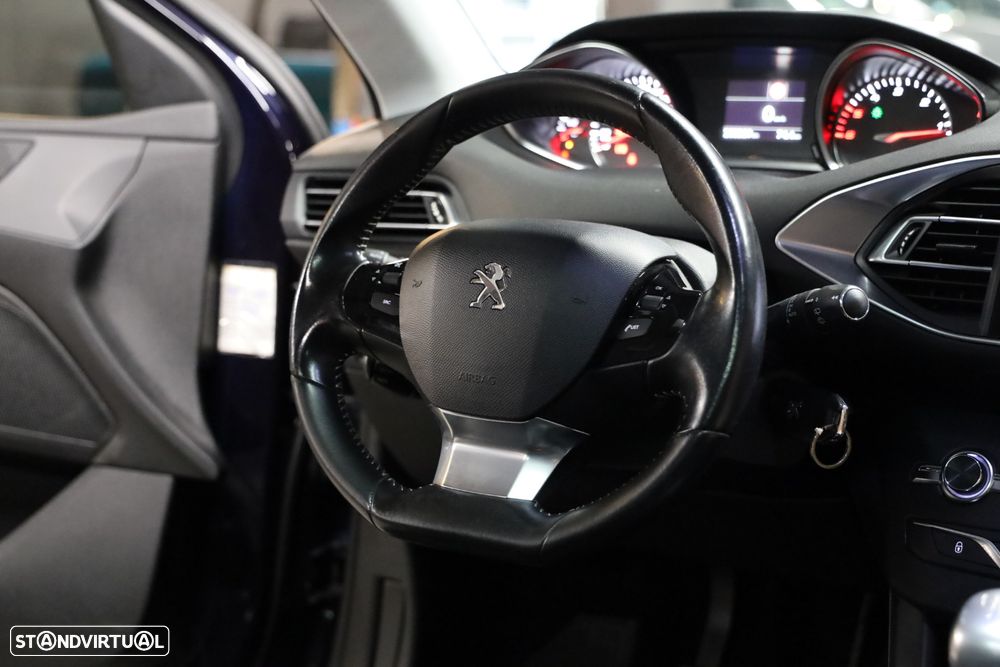 Peugeot 308 SW BlueHDi 120 Stop & Start Style - 19