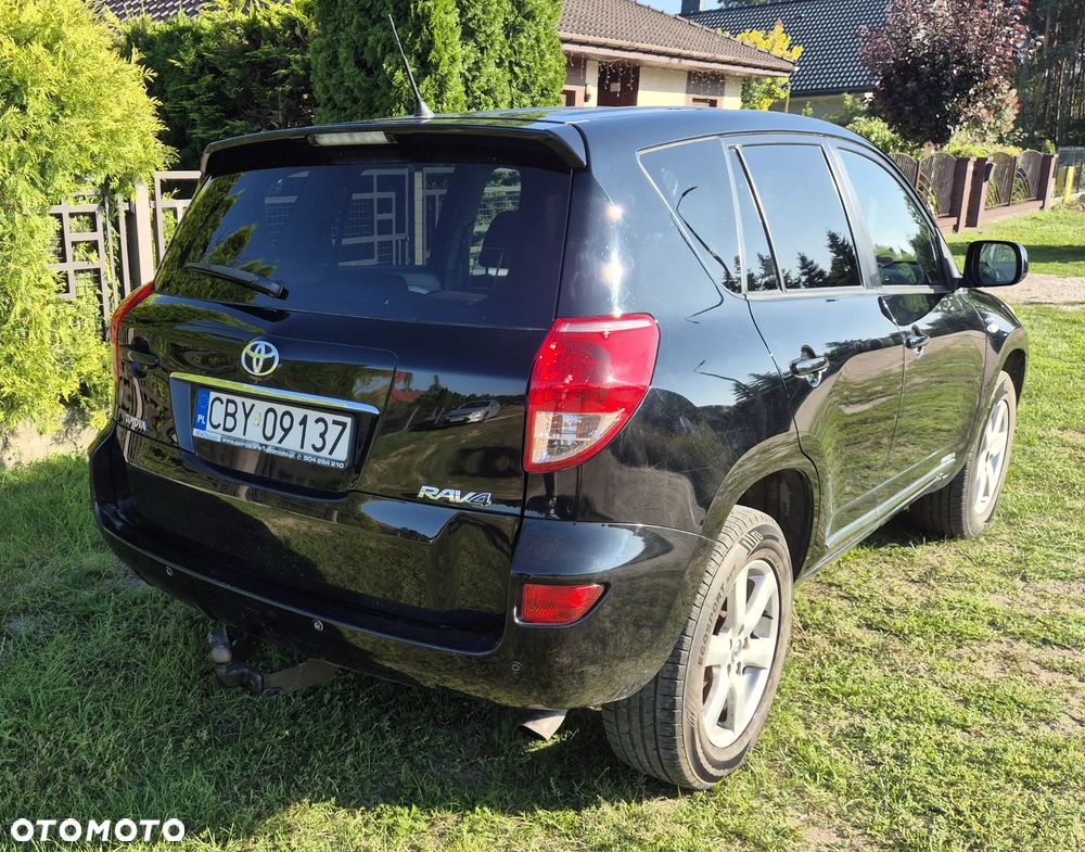 Toyota RAV4 2.2 D-4D Luna - 2