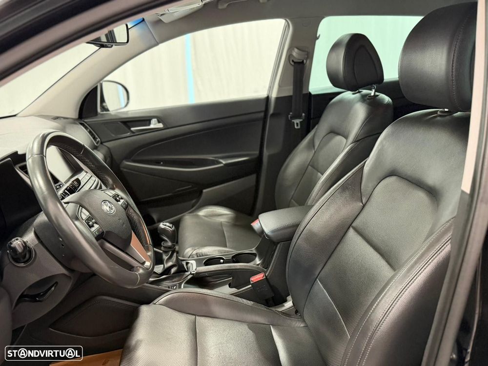 Hyundai Tucson 1.7 CRDi Premium - 4