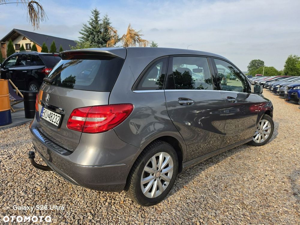 Mercedes-Benz Klasa B 180 CDI (BlueEFFICIENCY) - 21