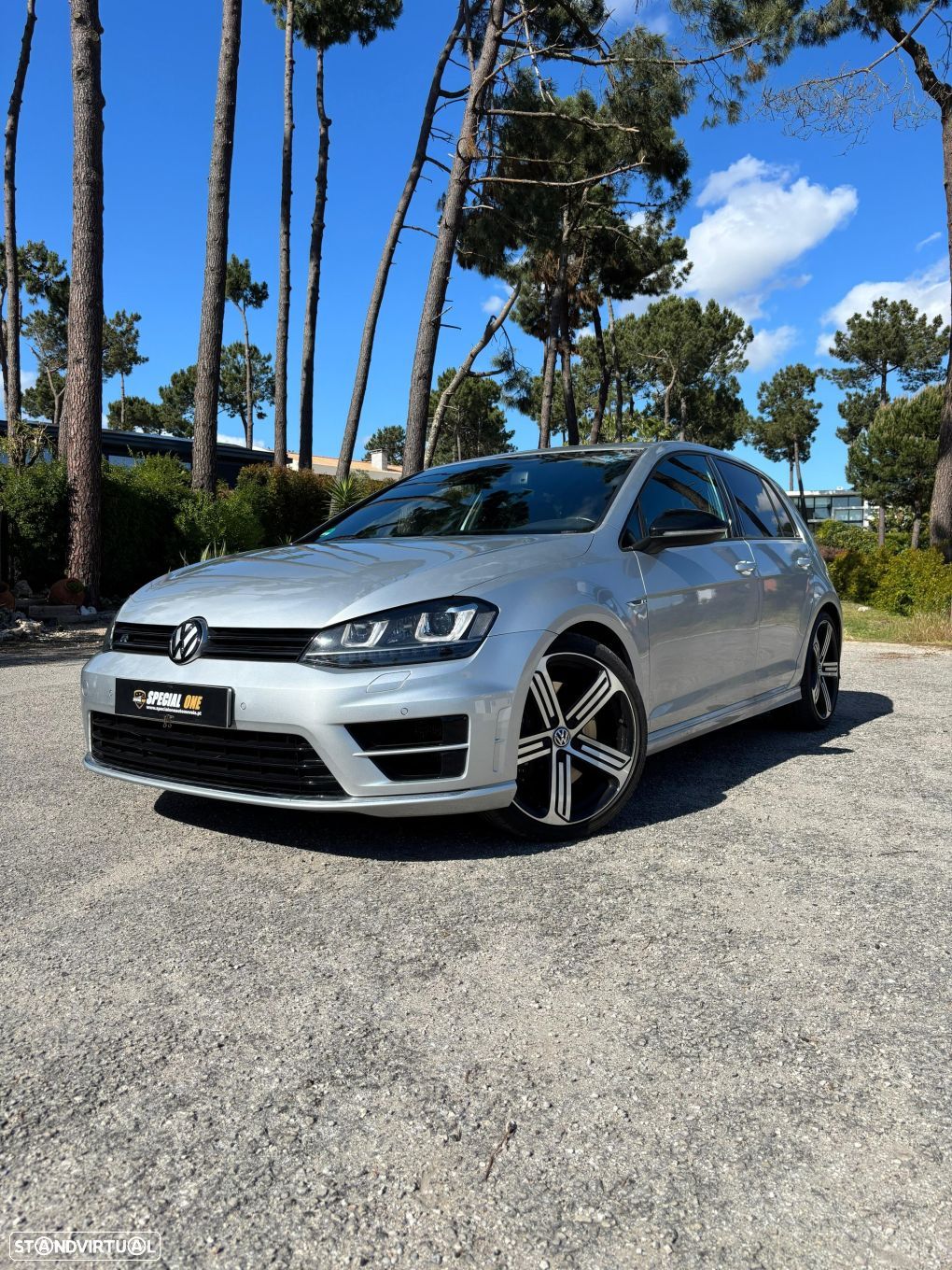 VW Golf 2.0 TSI R DSG - 1
