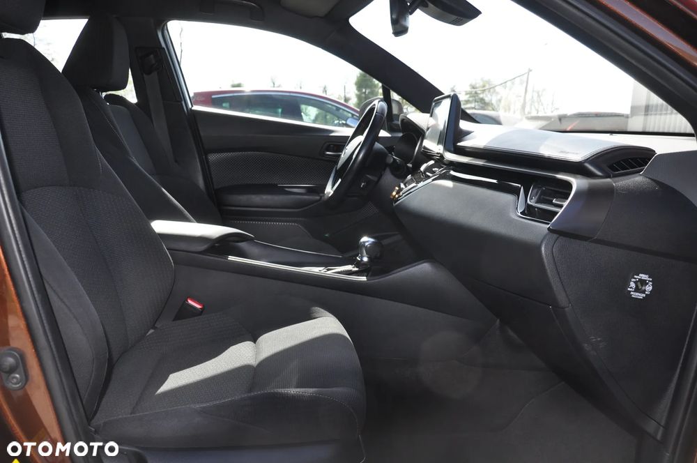 Toyota C-HR Style - 36