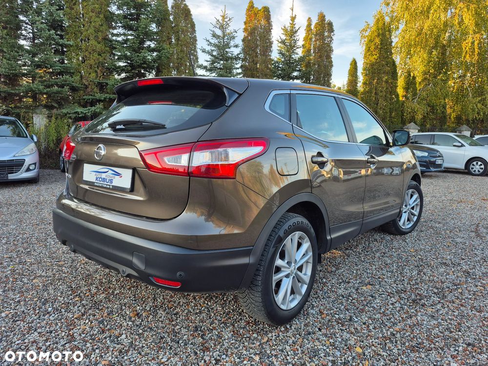 Nissan Qashqai 1.2 DIG-T Xtronic ACENTA - 6