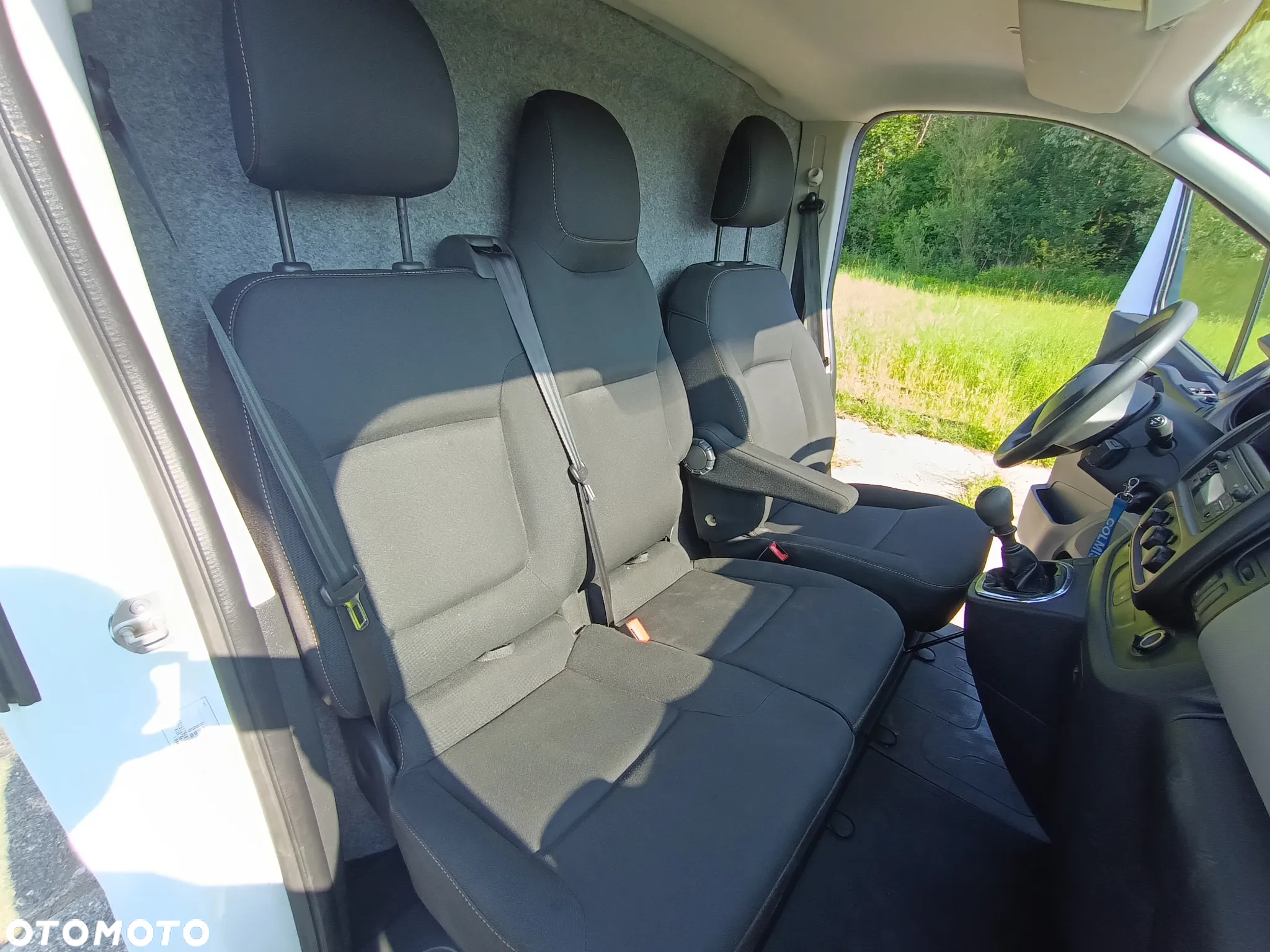 Renault Trafic 1.6 dCi diesel 121kM 2016 rok wersja L1H1 - 6