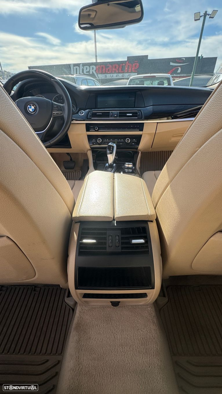 BMW 520 d Exclusive Auto 123g - 42