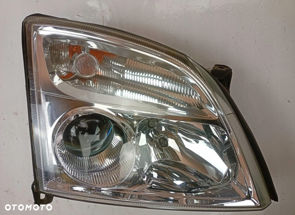 LAMPA PRAWA PRZEDNIA OPEL SIGNUM