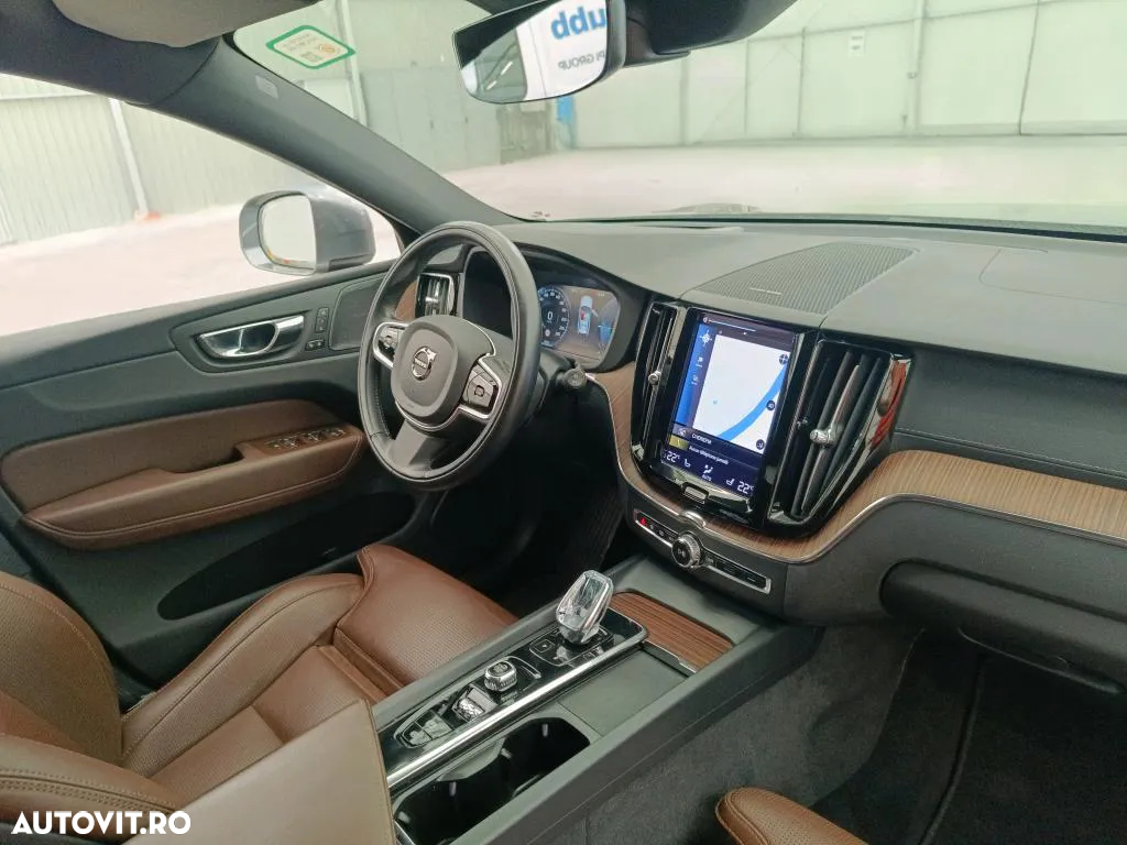 Volvo XC 60 T8 AWD Recharge Geartronic Inscription - 2