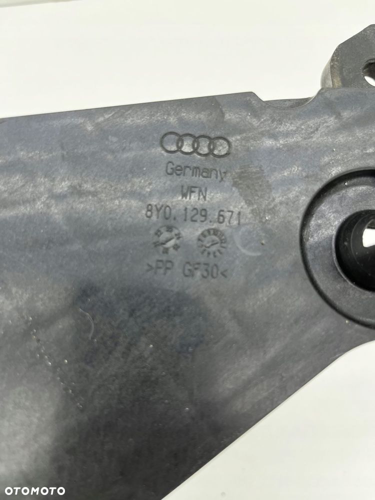 AUDI A3 8Y WSPORNIK MOCOWANIE FILTRA POWIETRZA 8Y0129671 - 3