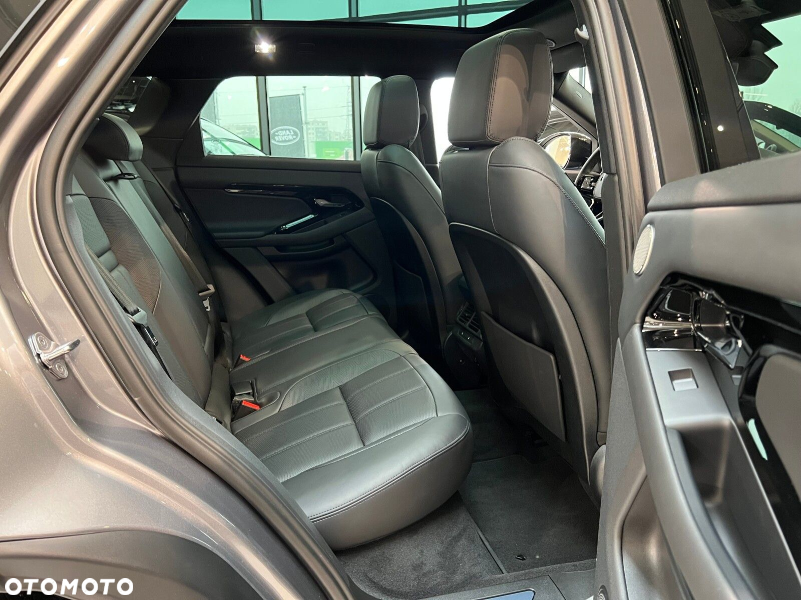 Land Rover Range Rover Evoque - 10