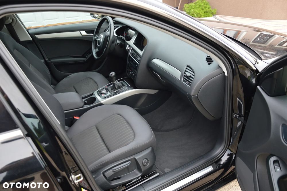 Audi A4 Avant 2.0 TDI Limited Edition - 23
