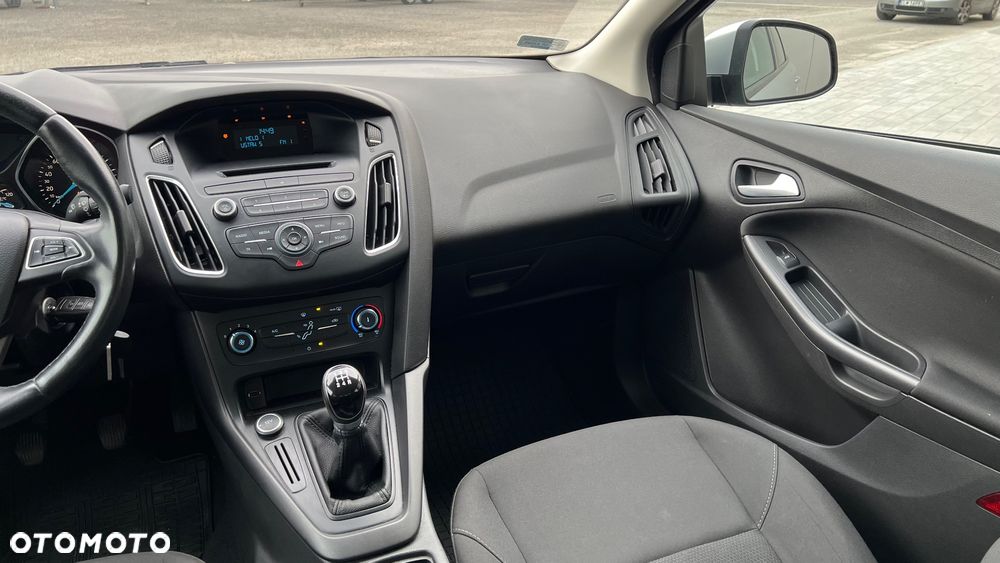 Ford Focus 1.6 Trend - 9