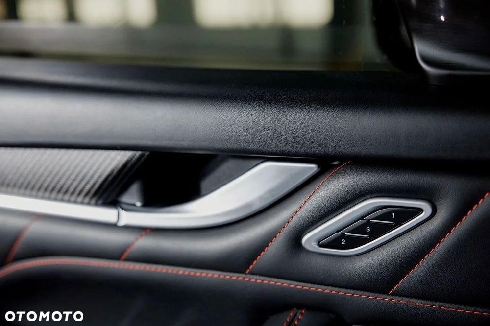Maserati Levante Q4 GranSport - 26